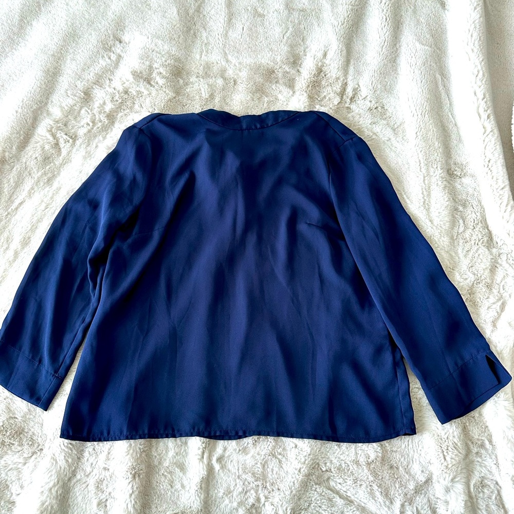 Banana Republic navy blue top